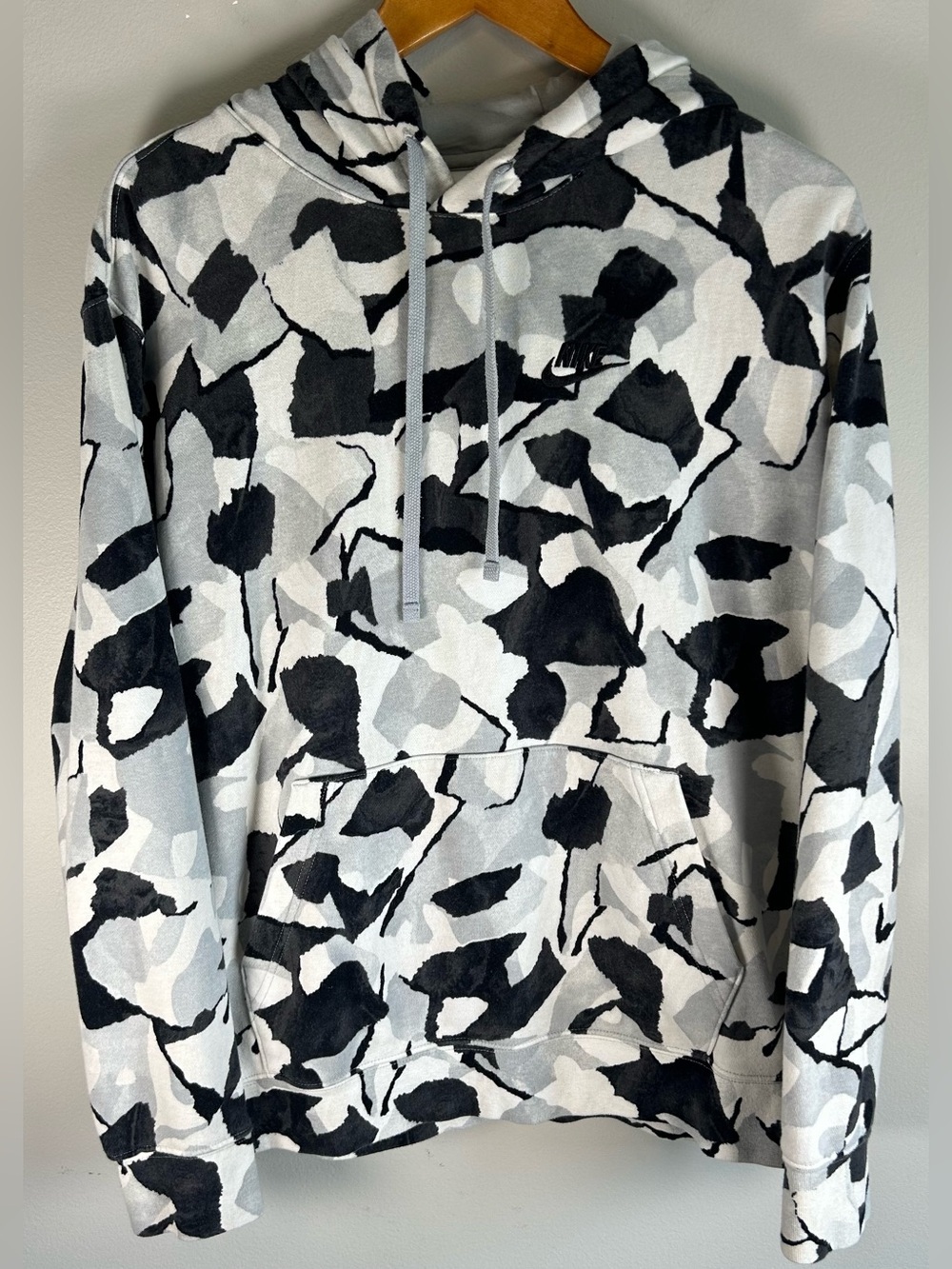 Nike Sportswear Club Mens French Terry Hoodie Sweater Anthracite Wolf Grey Black